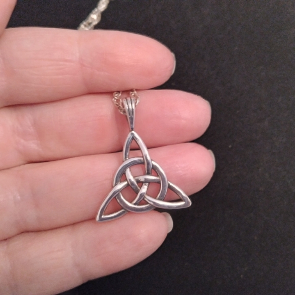 Solid .925 Sterling silver Triquetra pendant (Pendant only, chain not included)